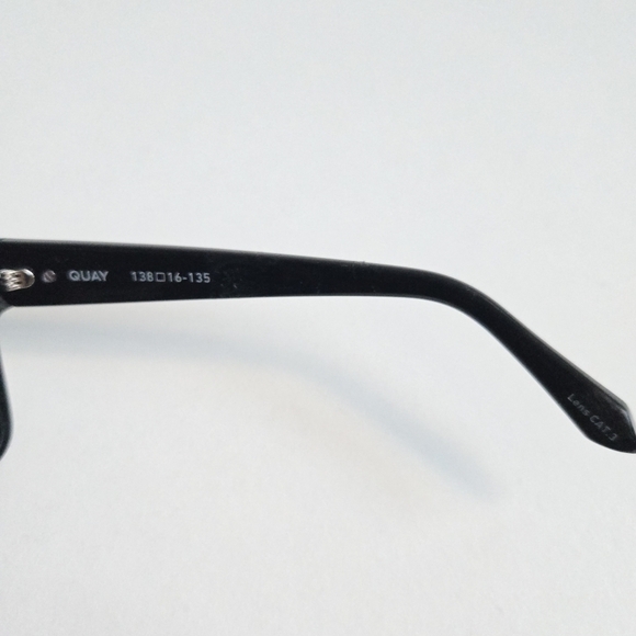 New Quay Australia Nightfall Curve Polarized Black Frame Large Sunglasses Unisex - Picture 15 of 16